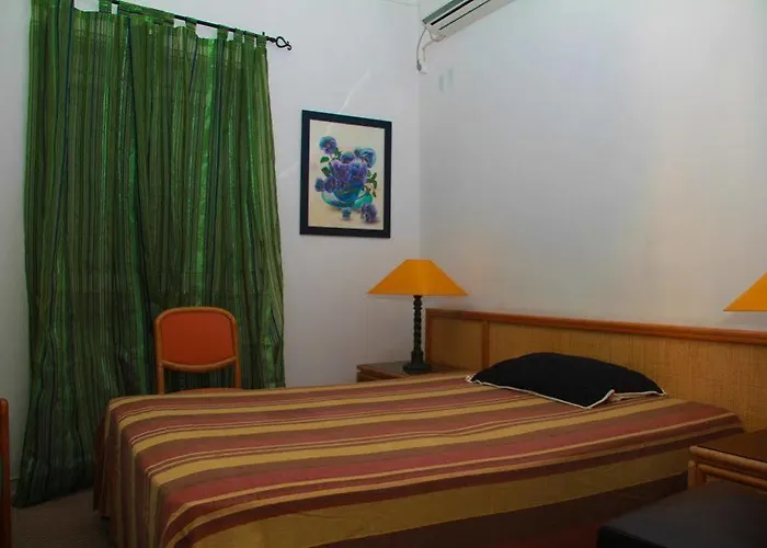 A Ponte - Saldanha Гостевой дом Лиссабон